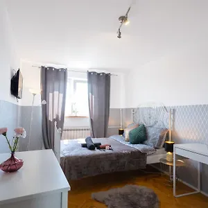 Clicktheflat Wilson Square , Warszawa Polska